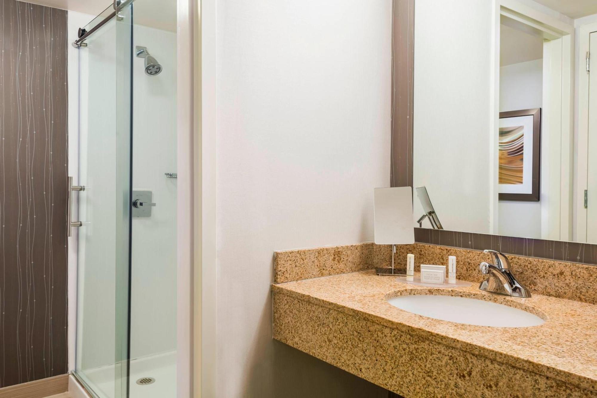 Courtyard Knoxville Cedar Bluff Ngoại thất bức ảnh