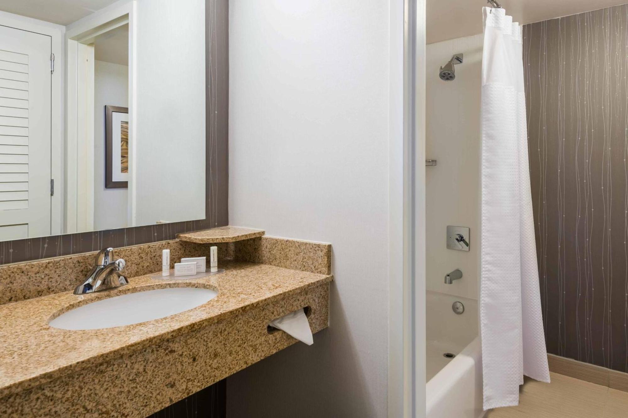 Courtyard Knoxville Cedar Bluff Ngoại thất bức ảnh