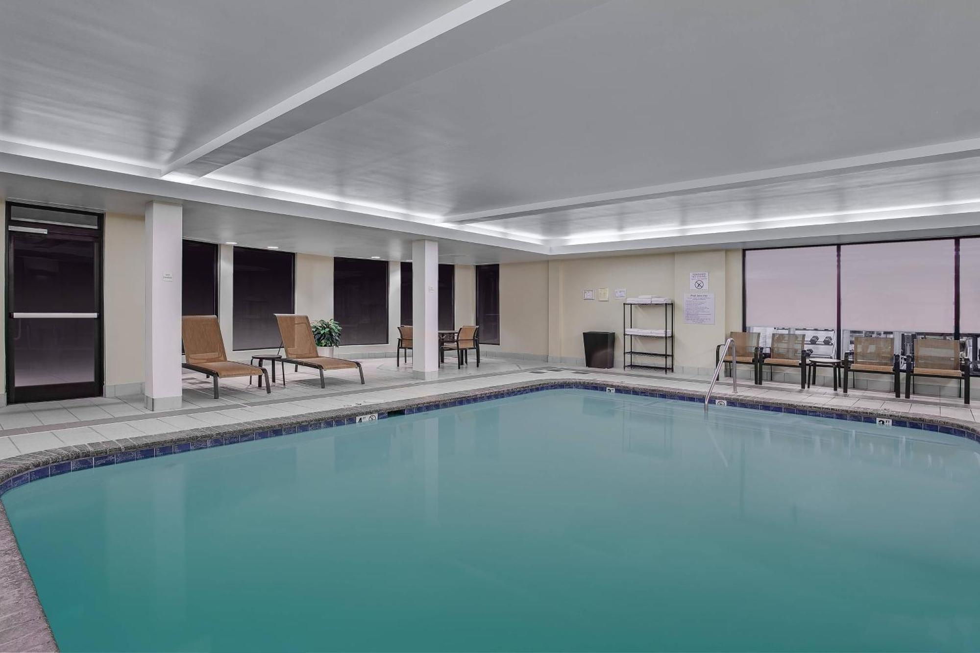 Courtyard Knoxville Cedar Bluff Ngoại thất bức ảnh